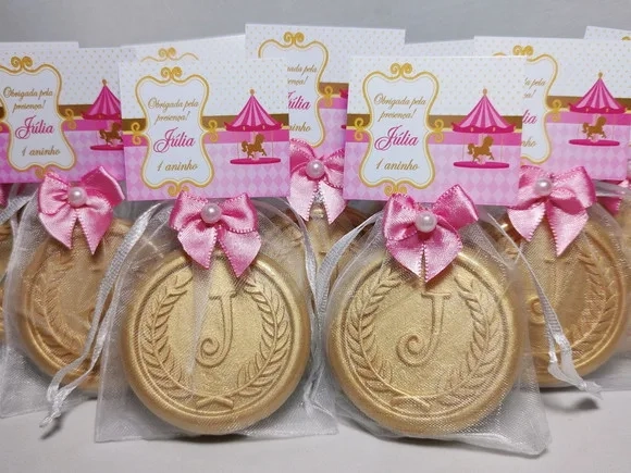 Lembrancinha Personalizada 1 Ano: Sabonete Letra Inicial