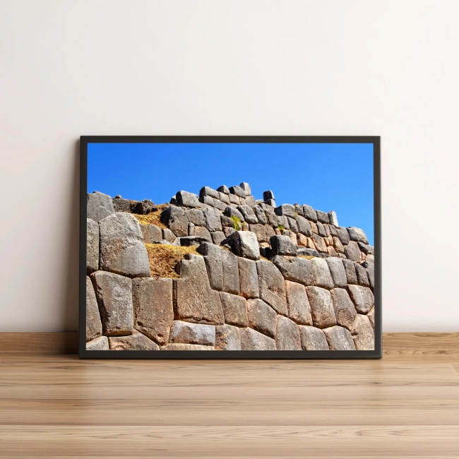 Quadro Muralha de Pedras Antigas sob Céu Azul 1530