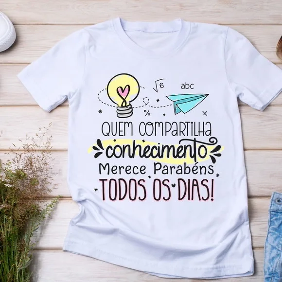 Camiseta Professores Quem Compartilha Conhecimento