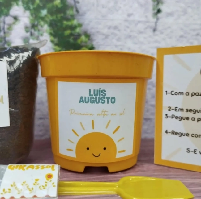 30 unidades Kit Jardinagem Primeira volta ao Sol - Trabalhamos com qualquer tema - Informar tema no chat.
