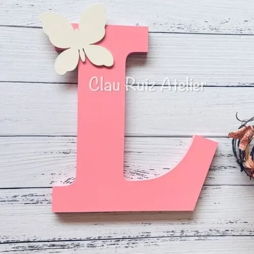 Iniciais em Mdf-30cm com Borboleta Aplique - Decoração Bebê