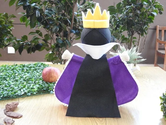Rainha Má 3d em Feltro - Chamar Chat