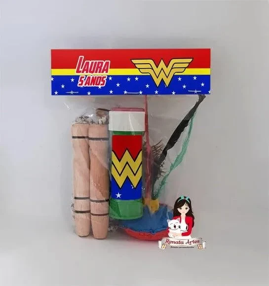 Kit Lembrancinha com Bolha de Sabão Mulher Maravilha