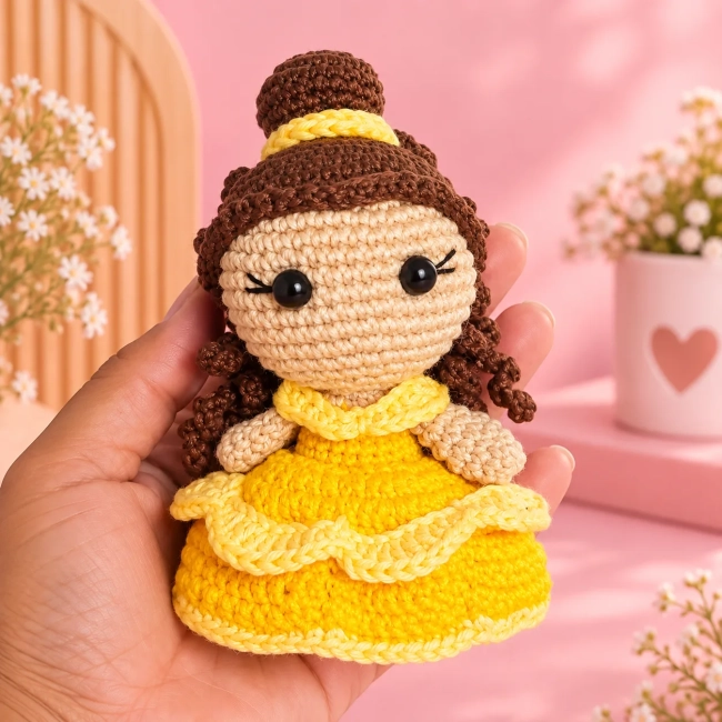 Boneca Princesa em Amigurumi 14 cm | Escolha o Modelo