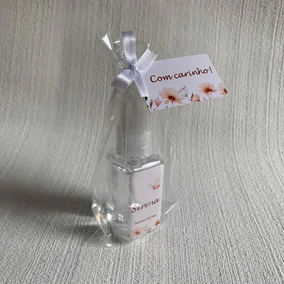 Lembrancinha Maternidade Home Spray floral e borboleta
