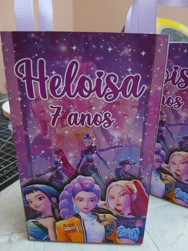 Sacolinhas personalizadas para Lembrancinhas Guerreiras do K pop