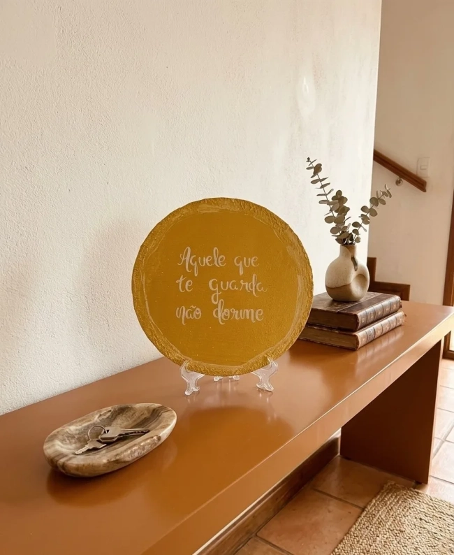 Placa Decorativa Pinus Aquele Que Te Guarda Não Dorme Boho 20cm