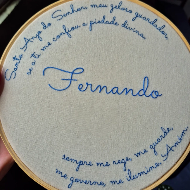 Quadro Oração Santo Anjo com Nome Personalizado | Bordado à Mão