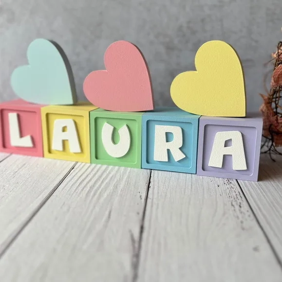 Decoração Bebê - Cubos 6x6cm Candy Ts + Trio de Coração