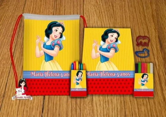 Kit Passatempo Personalizado na Mochila Branca de Neve