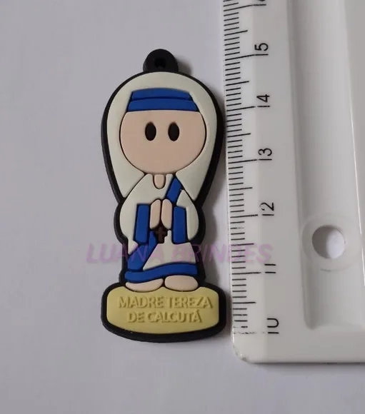 Pingente Madre Tereza de Calcutá de Borracha 5,2cm Pct 5 Und