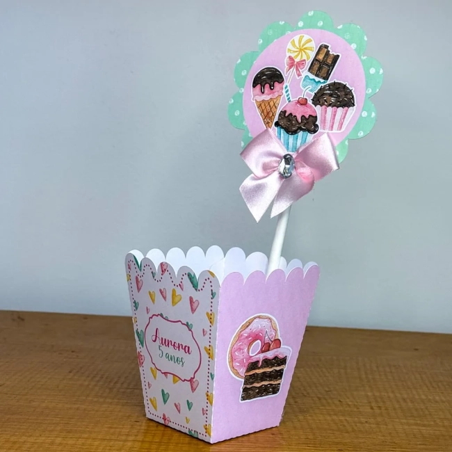 PEGUE E MONTE - Centro de Mesa CONFEITARIA - Decoração de Festa | Lembrancinhas | Aniversário | Personalizados