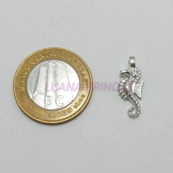 Pingente Cavalo Marinho de Metal em Prata - pct c/12 unid