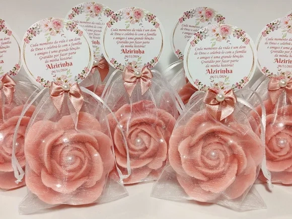 Lembrancinha de Aniversário 80 Anos: Sabonete Rosa Elegance