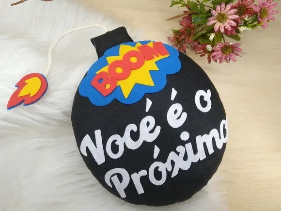 Bomba em Feltro para Noivo* Chamar Chat