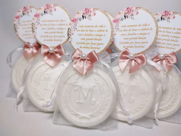 Lembrancinha Personalizada: Sabonete Letra Inicial do Nome