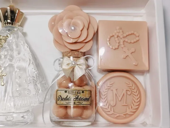 Presente de Aniversário Católico: Aromatizador Nossa Senhora