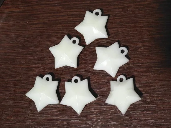 Pingente Estrela 2,5cm Acrílico Coloridos Pct com 15 Unidade