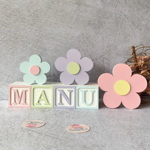 Tons Pastel Cubos 6x6cm e Trio de Flor Decoração Bebê