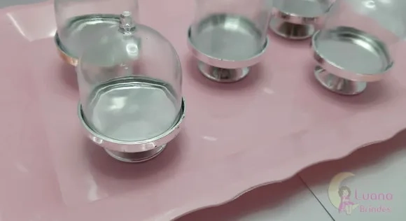Kit Bandeja Rosa c/Mini Cúpulas Transparente de plástico.
