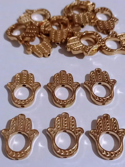 Pingente Hamsá Mão de Fátima Dourado - 10 Unidades