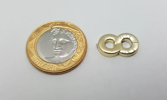 Aplique Símbolo do Infinito Dourado de 1,9cm - 20 unidades