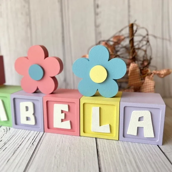 Decoração Bebê - Cubos 6x6cm Candy Ts + Dupla de Flor