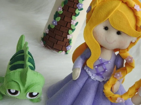 Kit Rapunzel em Feltro do Filme Enrolados