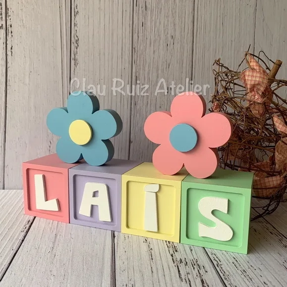 Decoração Bebê - Cubos 6x6cm Candy Ts + Dupla de Flor