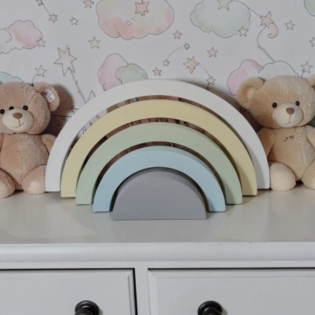 Arco iris de mdf decorativo/ Enfeite de festa, decoração pra quarto de bebe.