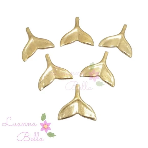 Pingente Calda de Baleia/Sereia Metal dourado- pact c/7