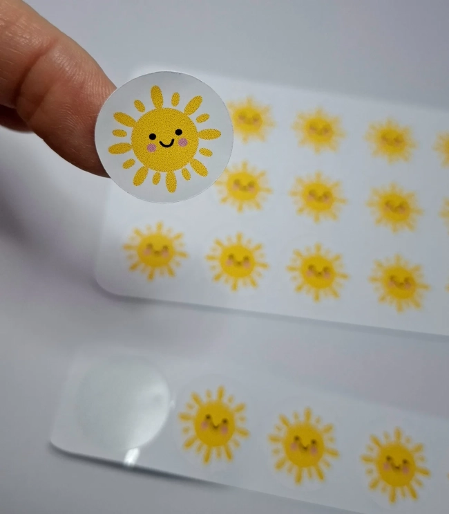 Etiquetas adesivas (50 unidades) no tema Primeira volta ao redor do Sol
