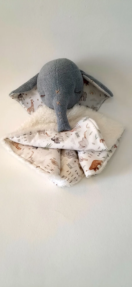 Naninha Elefante Pelúcia