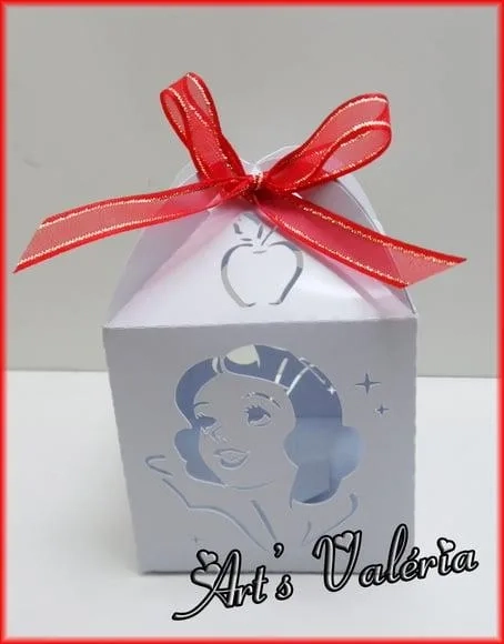 Caixinha com Recorte Branca de Neve