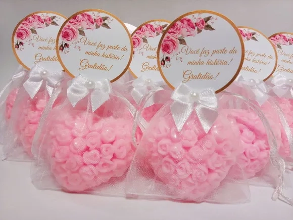 Lembrancinha de Aniversário 70 Anos: Sabonete Coração Floral