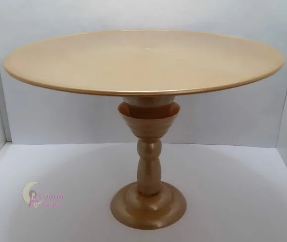 Boleira cor Dourada de Plástico - 28cm - 1 unidade.