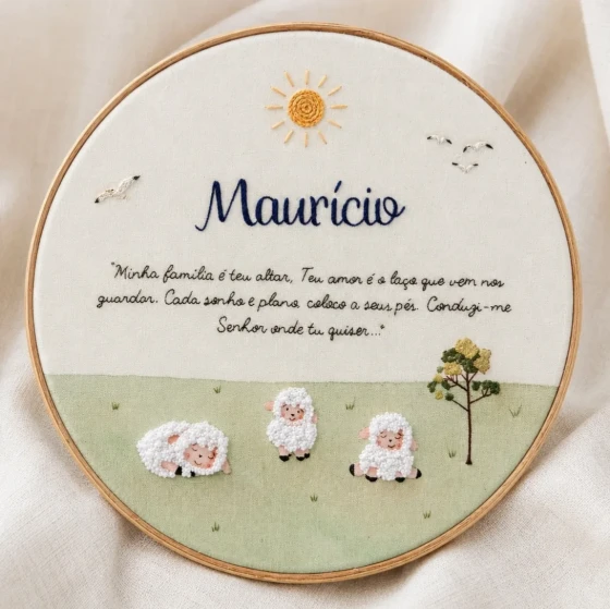 Porta Maternidade Ovelhinhas com Nome e Frase | Bordado à Mão e Aquarela