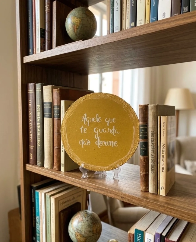 Placa Decorativa Pinus Aquele Que Te Guarda Não Dorme Boho 20cm