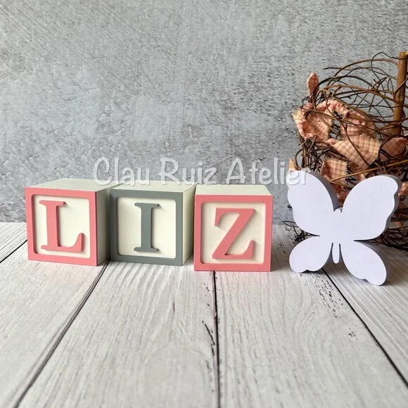 Borboletinha + Cubos 6x6cm Decoração Bebê