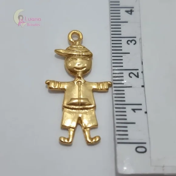 Pingente Menino de Metal Dourado - pct c/9 unid