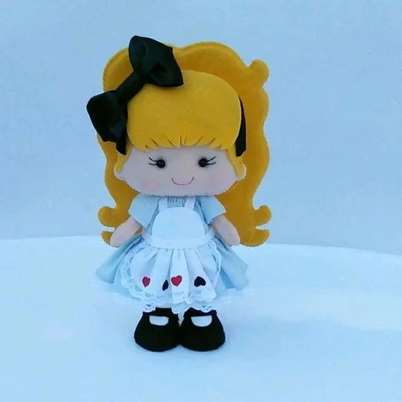 Combo Alice no País das Maravilhas e Seus Amigos.