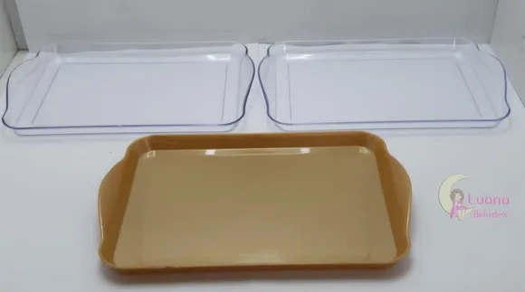 Bandejas Peq. Dourada e Transparente de plástico-pct c/3 uni