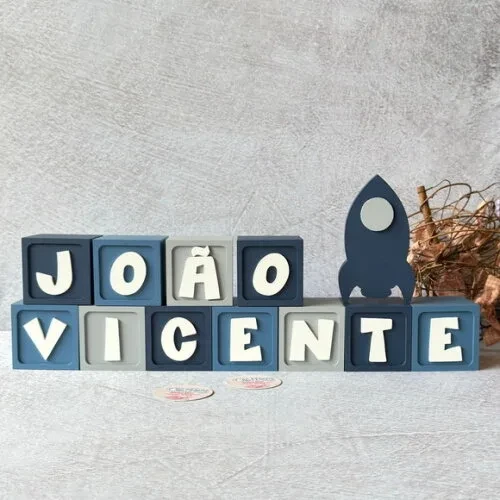 Astronauta- Cubos 6x6cm + Foguete Decoração Bebê