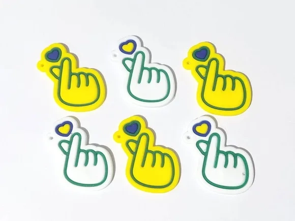 Pingente Coração Coreano Emborrachado Pacote com 6 Unidades