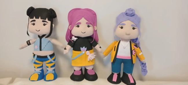 Bonecas em feltro K Pop