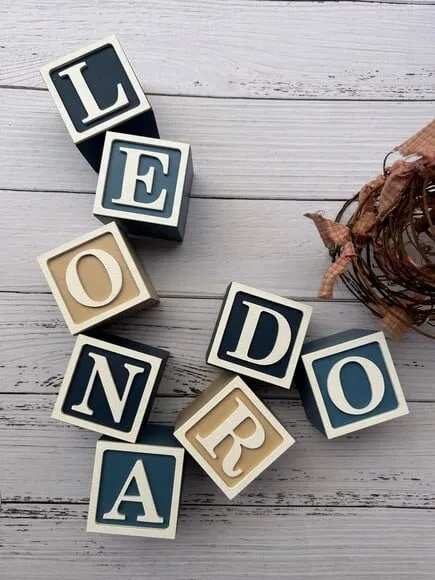 Decoração Bebê - Cubos 6x6cm Nome com Moldura