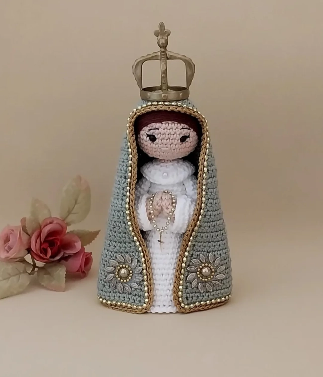 Nossa Senhora Rainha do Céu Amigurumi