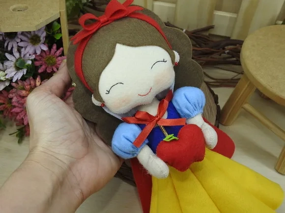 Branca de Neve e os 7 Anões de Feltro