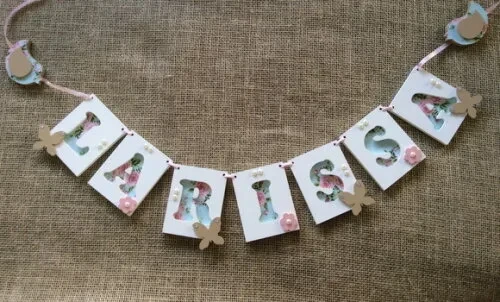 PORTA DE MATERNIDADE VARAL DE LETRAS