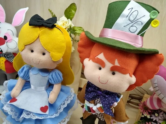 Kit Alice no País das Maravilhas em Feltro